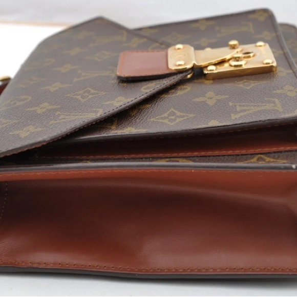 Louis Vuitton Handbag - Picture 3 of 12